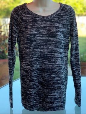 Ambiance Black and White Marled Knit Scoop Neck Lightweight Tunic Sweater ~ M
